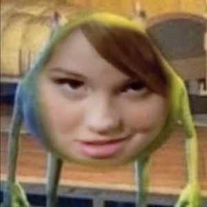 Meet your Posher, Julie